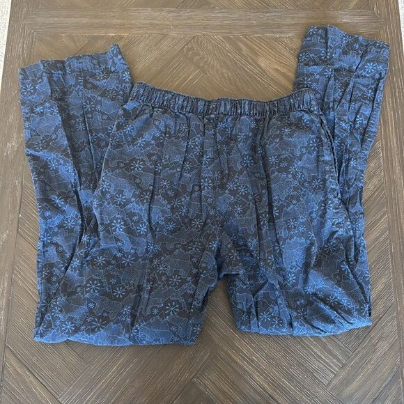 Gap pajama pants, blue, black, holiday, size small, athleisure, cotton, gift - Picture 5 of 5